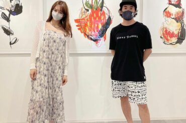 iPadで描くという
デジタルならではの斬新さと
繊細なタッチで
当たり前になって
普通なら見落とされてしまう　
ささやかな光景を描くダンクウェル
.

@sh...