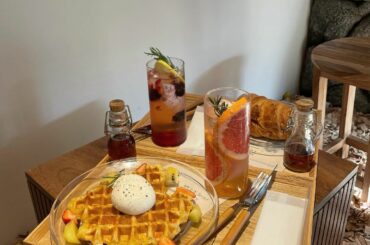 カフェ巡りしたいな~...