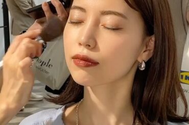 クリエイティブアドバイザー
菊池美香子さん @mikako888 に新作を使ったオススメメイクアップを教えてもらいました
・
この秋冬に必ず使えるポイントがたく...