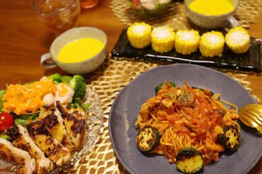 楽をしたい日にパスタにすることが多いのですが、なぜかいつも出来上がる頃に事件現場のようになってます。(swipe)
・
あつあつ美味しいタイミングで食べてほしい...