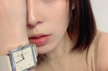 文字盤が四角いの初めてかもしれん。
⁡
シンプルに主張しすぎず、でも印象に残る。
⁡
グッドデザインです。
⁡
⁡
⁡
#nomonday
#ノーマンデー
#...