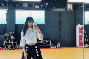 強くなりたい
ボディメイクがんばる！！

I wanna be thin but I want muscles too. Can women be “soft ...