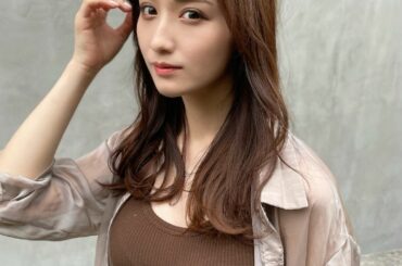 .
夏らしく少しだけ
髪明るくしました︎
.
えま的には昔から
明るい方が落ち着く！
.
どうですか...