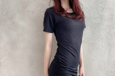 洋服もコスメもアイテムも、作った方の想いに共感したり、作った人が憧れの方だったりするものを身につけたり使ったりしています。

作った方のパワーを感じるものは自分...