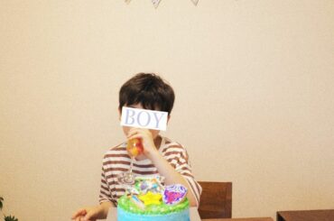 息子、9歳のお誕生日おめでとう
・
9年前の今日は晴天で、病院に向かう時にこの日を忘れないようにと写真を撮った。
・
こんなに会いたくて会いたくて会える日が待ち...