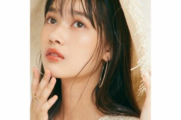 今年の夏はいろんなメイク挑戦したい


I want to try wearing new kinds of make-up this summer....