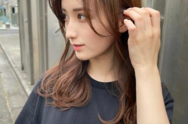 髪はロングとショートどっち派ですか？︎
.
.
髪明るいの好評で嬉しい︎
横顔好きってコメント多かったから
載せてみた
.
ちなみにえまは男性の好みの髪型は
シ...