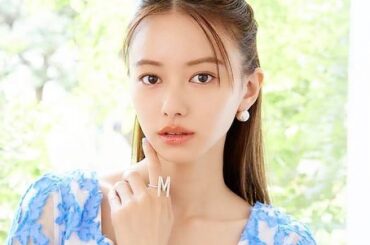 MAQUIA ONLINE

指輪見て。「M」︎...