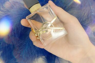 @yslbeauty から新しく出たLIBRE EAU DE TOILETTEを頂いたよ！
香りも素敵だし、見た目もおしゃれだから持ち歩くのが楽しい

普段はあ...