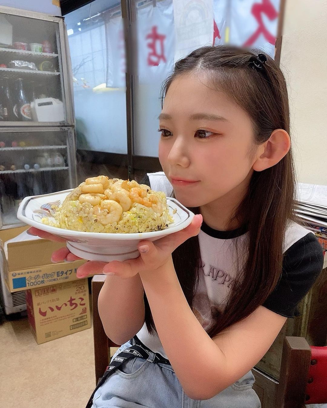 長澤茉里奈 海老チャーハン 餃子も食べた 町中華 めっちゃ美味しい Moe Zine