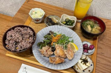 #四歩 鷄のからあげセット 
⁡
落ち着く雰囲気だし、ご飯もどれも美味しかったな〜！♡
ごはんは種類があって白米 玄米 十五穀米
でも選べちゃうってなると、どう...
