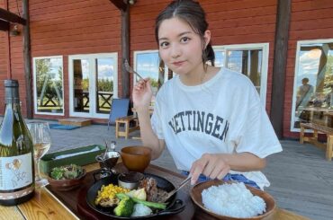 ハンバーグ
目の前にヤギさんいて
ミルクとエサあげたよ

地元の富良野でロケしてそのまま撮影もして
美味しいものたくさん食べてる幸せ

そして毎日晴れてて最高
...