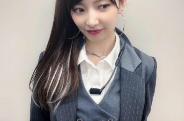 新曲披露の時、メイクさんがエクステつけてくれたの！
気付きましたか？
即席でこんなことしてくれちゃう
AKBのメイクさん凄すぎ

エクステつけたことによって圧が...