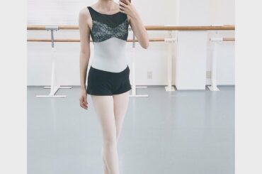 newレオタード！可愛い！
トゥシューズも慣れてきました
私の楽しい時間です♡
.
#バレエ#レオタード#チャコット...