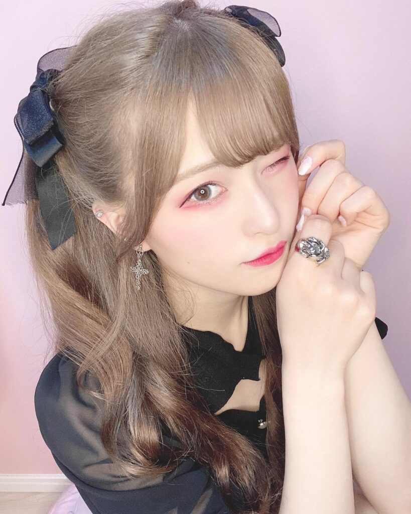 地雷系女子 Moe Zine