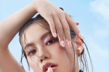 「N Floral Cloudy」
#ohora #nails...