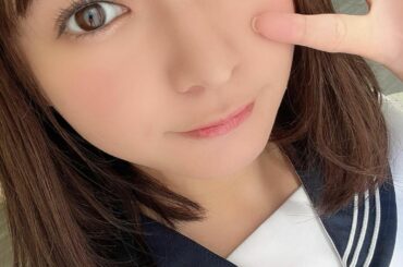 久しぶりにドアップ自撮り
２枚目はギリ。笑

セーラー服着ました〜(いつもやん)
髪の毛日焼けして茶色になってきたから
明日綺麗にしてくるよ〜( ´ ▽ ` )...