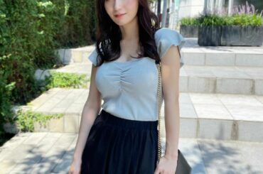 もう気づいてる方もいるかもだけど
.
髪暗くしました︎
前聞いた時は明るい髪が好きって人
多かったけど
暗い髪もすきですか
@logkenken さんいつもあり...