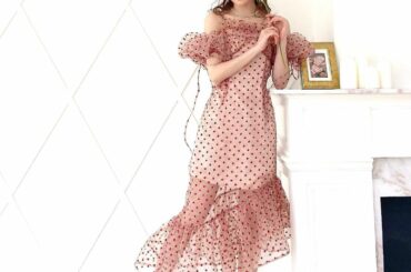 このワンピース可愛過ぎない？
⁡
⁡
色も、柄も、形も、私の好みど真ん中過ぎて
@maisondepriere の撮影で着た時に
〝買う！！〟ってなりました
⁡...