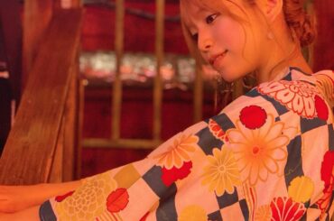 ダーリンお祭り連れてってー♡

#グラビアアイドル#インスタグラビア#性感#宅女#粉我#性感內衣#大人女子#お尻フェチ#踋フェチ#美脚#浴衣女子#浴衣ヘア#浴衣...