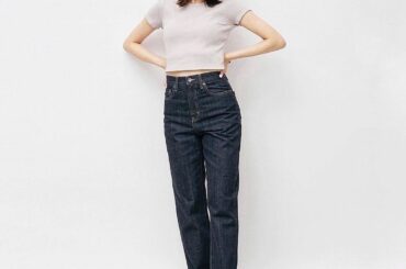 .
こんばんは

最近、UNIQLOのジーンズが
ぜーんぶハイライズになったそうで履いてきましたよ︎
全身UNIQLOコーデ♡

いや〜時代だよねぇ〜。

昔は...