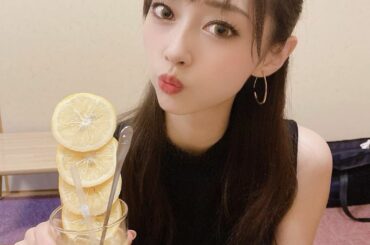 .
.
.
.
今日も一日お疲れ様でした
.
まみんごのレモンジュースを借りて
まみんごに撮影してもらったよ笑
.
.
.
#レモンジュース #レモネード # ...