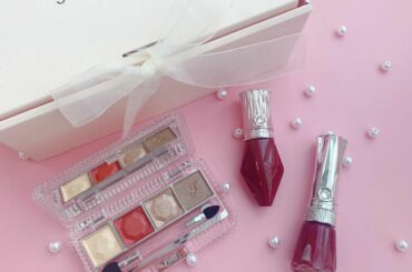 8/6にジルスチュアートから発売される恋落ち赤メイクのコレクションを使ってメイクしてみたよ
今回はサイトにあるときめきの赤メイクをしたの
詳しくやり方も載ってて...