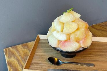 夏本番〜なので #かき氷 食べてきました！
しかも大好きな #桃 ♡
⁡
氷もミルク氷になってるし食べてると
桃のコンポートと和紅茶のジュレが
出てきて美味しか...