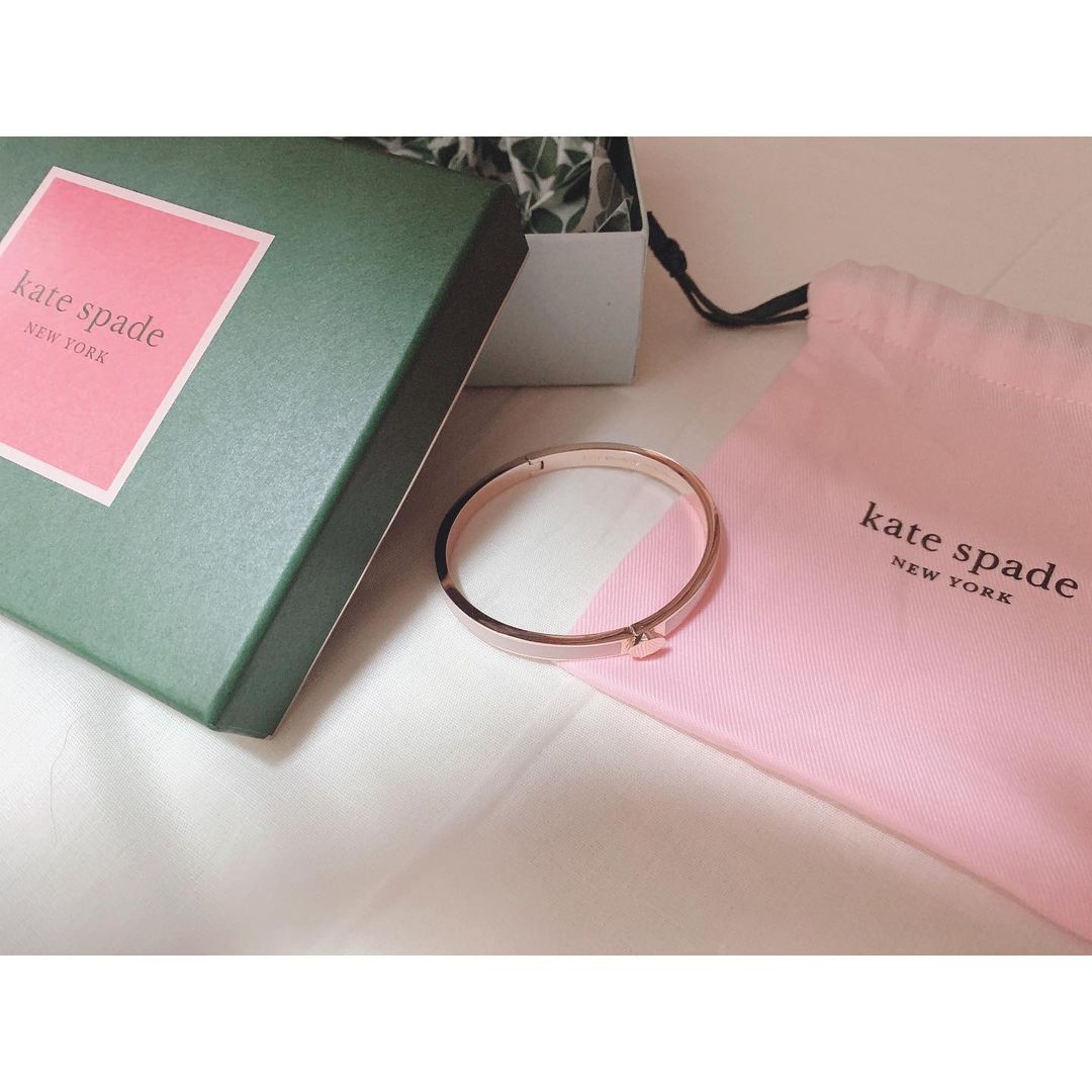 @山邊歩夢: * * ピンクゴールドのアクセサリーって かわいすぎる！ * * #katespade #ケイトスペード #ブレスレット