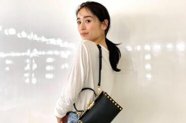 毎日暑いけど、
いつもより長袖を着ることが多い今年の夏
top #tomorrowland_womens
pants #rokh
bag #valentino...