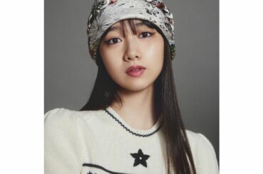 自分なりにアレンジが自由に出来るスカーフ。DIOR 秋冬コレクション#DiorSilk #DiorAW21 New Look~~! By @mariagrazi...