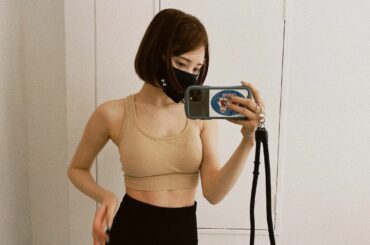 ボサボサごめん

最近キックボクシングと
お腹の筋トレに集中してたからなのか
ほんの少しだけ腹筋に厚み出てきた嬉しい！

ぺったんこで
もともとある腹筋が浮き出...