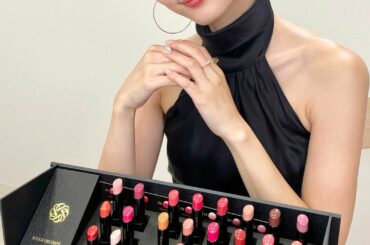 コスメデコルテの新作リップ
ルージュデコルテの発売記念インスタライブ

5つの質感で51色あるので
自分に似合う色を見つけられるはず！

私は今回ツヤ感のある真...