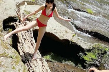 写真集オフショット.
.
.
写真集の発売、そして自分の誕生日までもうすぐ…！
わくわくっ︎.
.
秋元康先生が考えて下さる帯コメントも楽しみだなあ。

#HK...