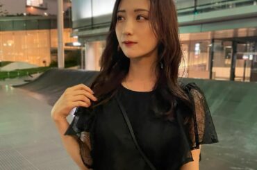 こんちゃーっサンデー！
みんな今なにしてるの？
.
先日ボートレース配信MC
ありがとうございました！
.
衣装は @rienda_official 
私服とし...