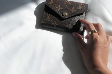 ㅤㅤㅤㅤㅤㅤㅤㅤㅤㅤㅤㅤㅤ
ㅤㅤㅤㅤㅤㅤㅤㅤㅤㅤㅤㅤㅤ
この前、一粒万倍日にGETしたお財布 𓂃𓈒 𓂂𓏸
シンプルなのが欲しかったらGETできて嬉しい
ㅤㅤㅤㅤ...