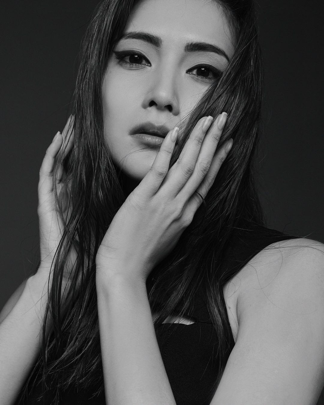 入山杏奈 Moe Zine