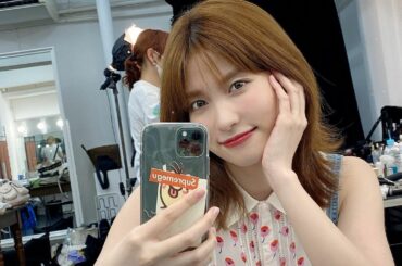 #根も葉もRumor

このトップスは
いちご柄でもなく
さくらんぼ柄でもない
何柄なんだろ？
...うちわ？...