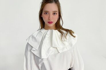 しふく

Glasses... @takashikumagai_official ︎ @zoff_eyewear 

Blouse... @riko.tokyo...