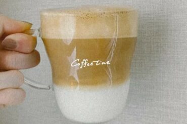 ︎ 
一杯の白湯とアイスカフェラテは
どんなにドタバタした朝でも飲みたい。

そんな私の今朝は
@nespresso.jp の限定フレーバーのココナッツ風味でス...