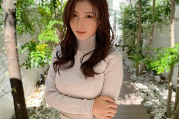 今日の夜ご飯はなんでしょーか！
ヒントは自炊です
.
昨日のクイズ
正解はクッキーでした！
難しすぎたよね
.
今日は朝から撮影してきたよ︎
可愛い髪型にしても...