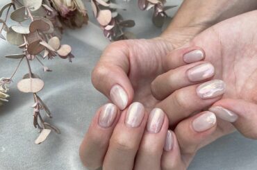 ネイルしてきました♡

シンプルなオーロラネイル
光の当たり方によって色が変わって
すごく可愛くてお気に入り︎

@chipieee_otsuru 
@chip...