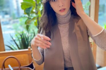 .
.
.
.
お仕事終わりにごはん
.
不意打ちで表情ぽかんだけど
iPhoneのポートレートは優秀！
.
左手の薬指の指輪はオシャレなので
特に意味はありま...