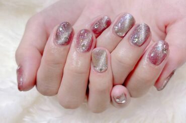 Lapis新宿店
担当はmanamiさん(@lapis_manami )です
今回もめちゃくちゃ可愛い！ずっとマグネットネイルやめられない...一回真似してみ...