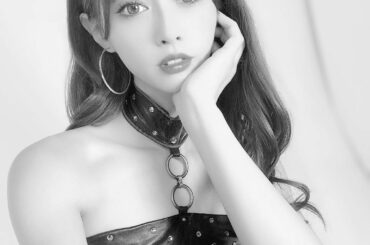 .
.
.
.
懐かしの2015年のダンスコス
.
当時は持ち曲が2曲しか無くて、
ダンスコスチュームも今とは系統が真逆
.
当時は髪もショートカットで
年齢も...