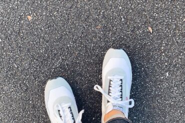 _

ひたすら歩いた〜

車も好きだけど、
同じくらい歩くのも好き

そんなことより
このスニーカーが最強すぎた
　

デザイン可愛いのはもちろん！
たくさん歩...