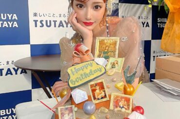 今年もとても素敵なケーキを
たくさんいただきました︎お誕生日っていいね...