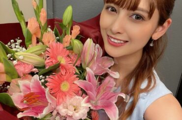 明日10月9日より放送される #GMOコイン のテレビCMに出演させていただいてます！
ダンスへたくそながらも頑張りました←
スギちゃんさんとの撮影めちゃくちゃ...