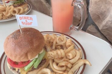 *
*
好きな食べ物の1つのハンバーガー！
みなさんの好きな食べ物は？
*
*
#千葉グルメ #千葉カフェ #千葉ランチ #ハンバーガー #チーズバーガー #...