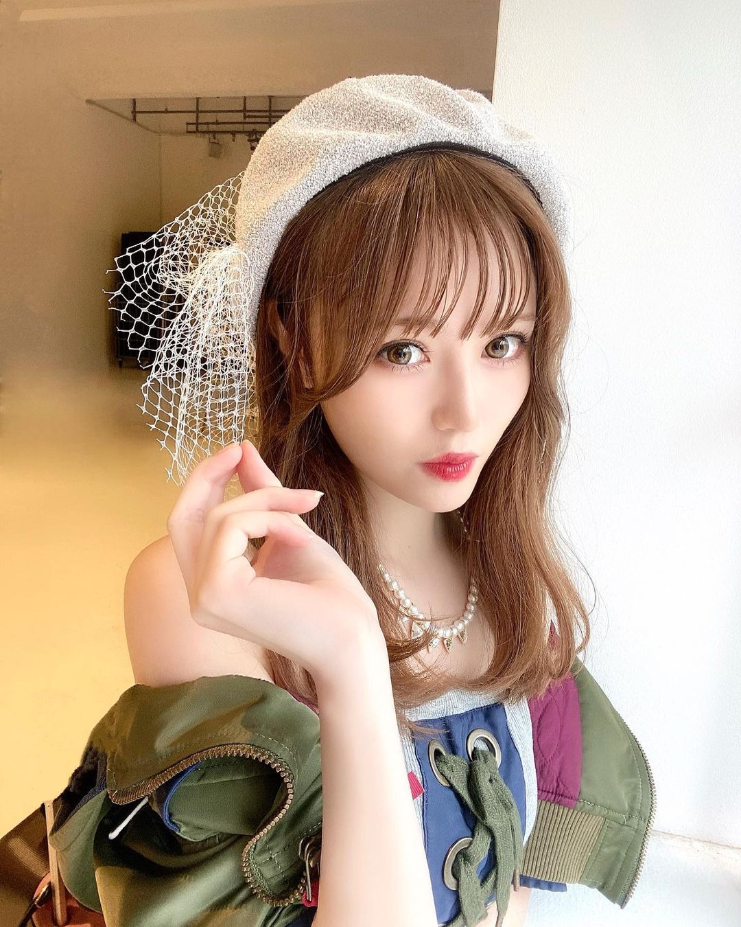 込山榛香 衣装の帽子が凄く可愛かった 帽子にチュールが付いててオシャレ可愛いよね Akb48 衣装 ベレー帽 Akb衣装 Moe Zine